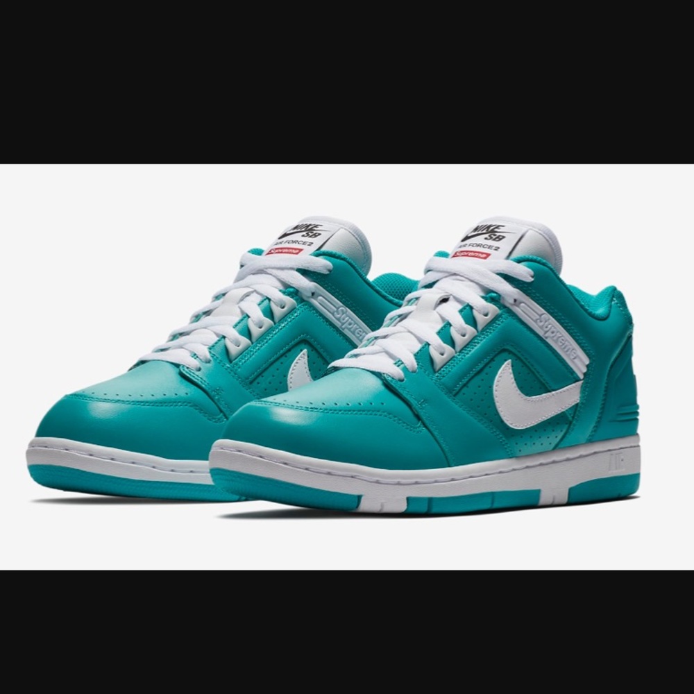 Nike SB Supreme Air Force 2’s
